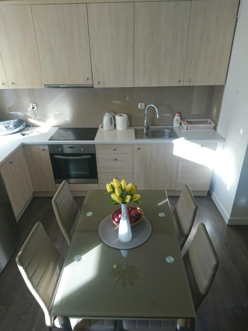 Apartament Czarnowiejska 9/9 Miodosytnia *